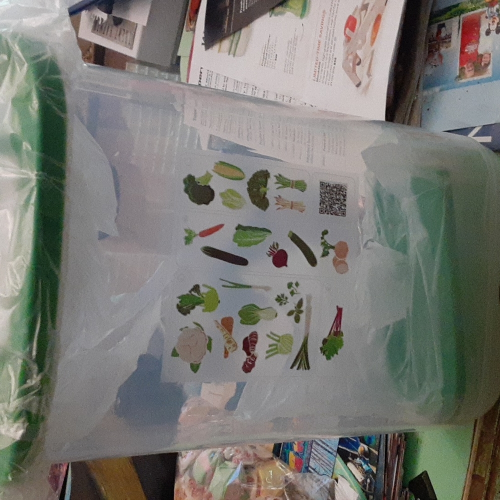Tupperware bundle